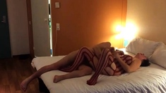 Sex im Hotel mit Orgasmus